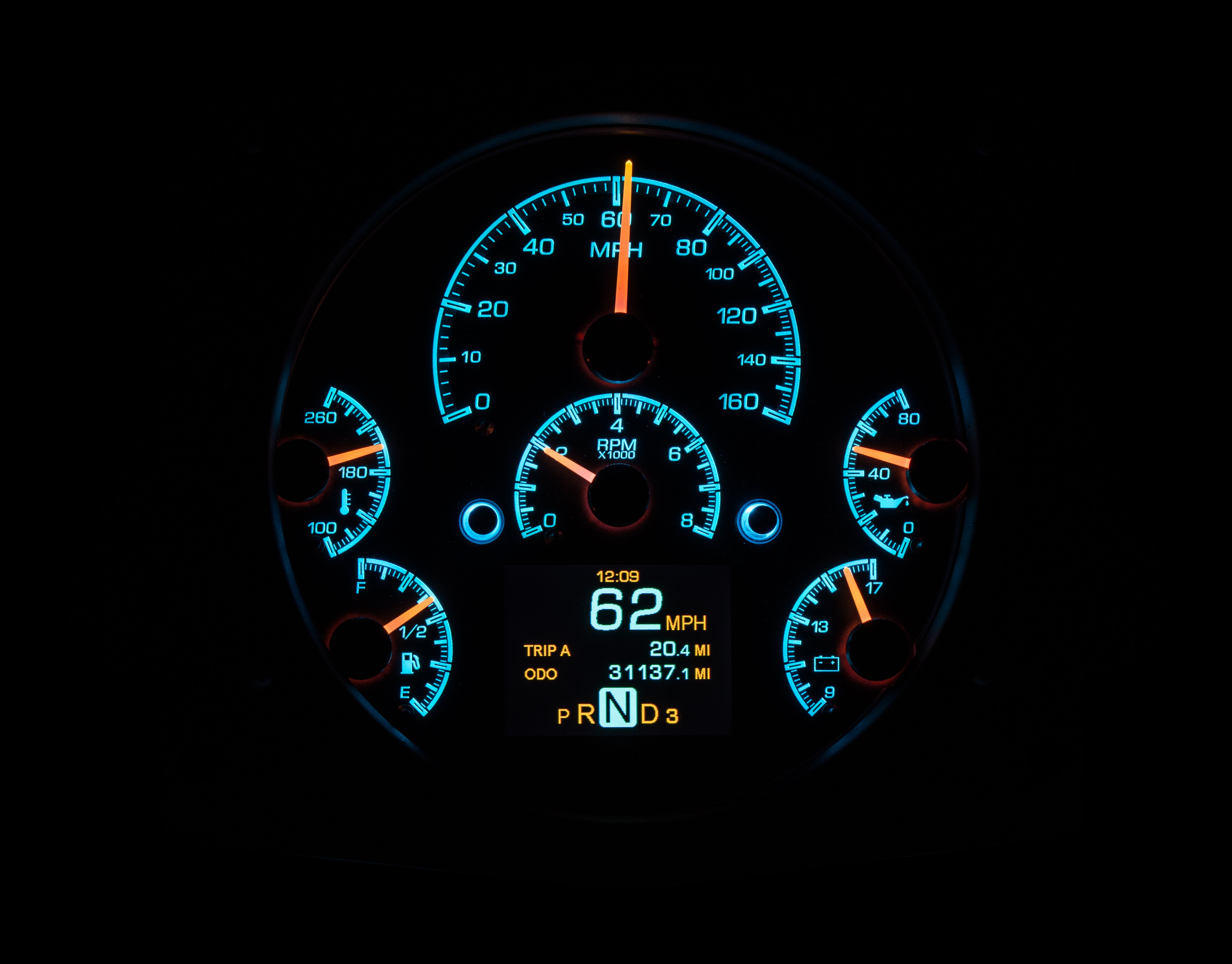 Dakota Digital HDX-66F-BRO — 1966–76 Ford Bronco HDX Gauge Kit