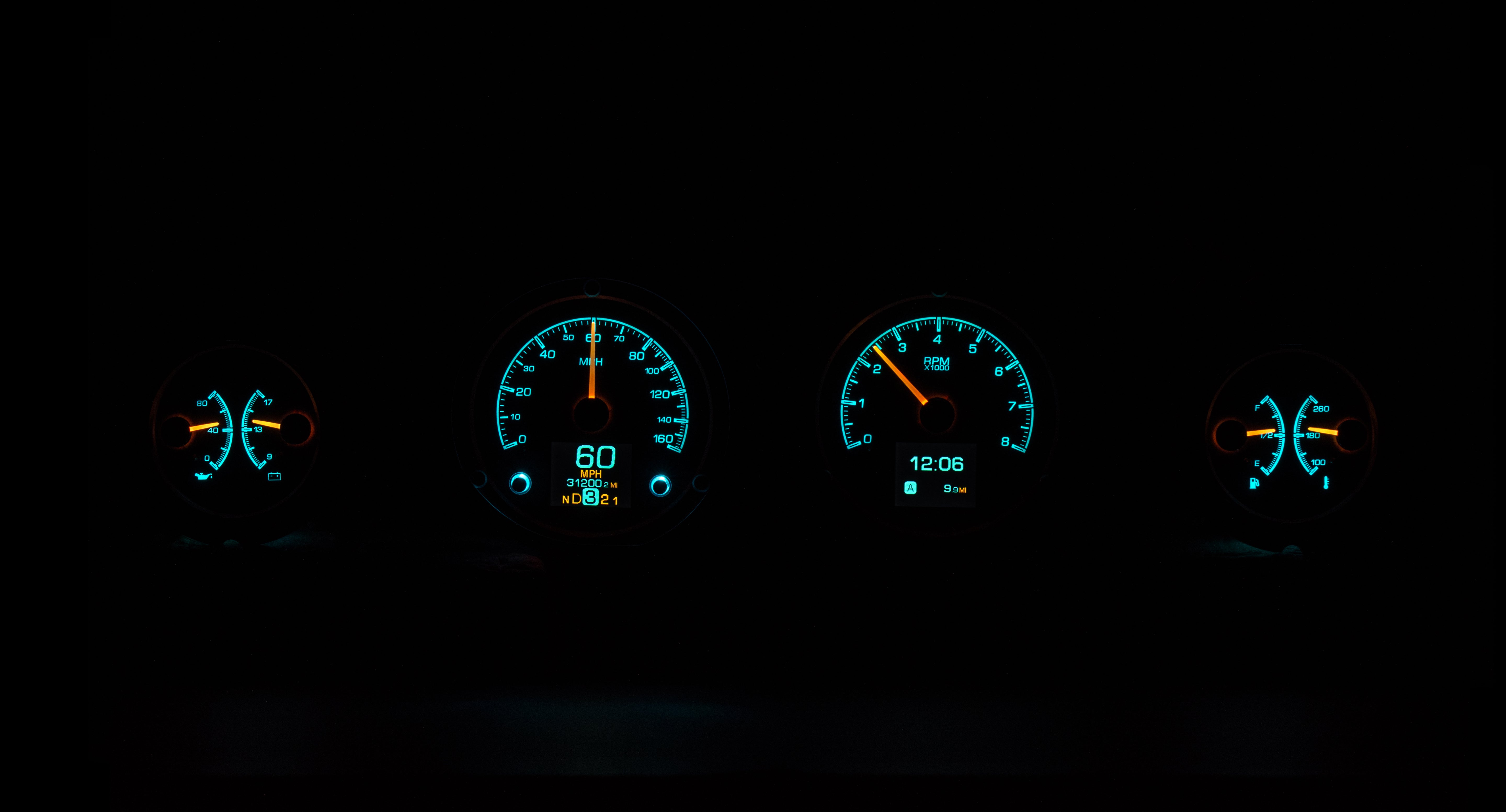 Dakota Digital HDX-69F-MUS — 1969–70 Ford Mustang HDX Gauge