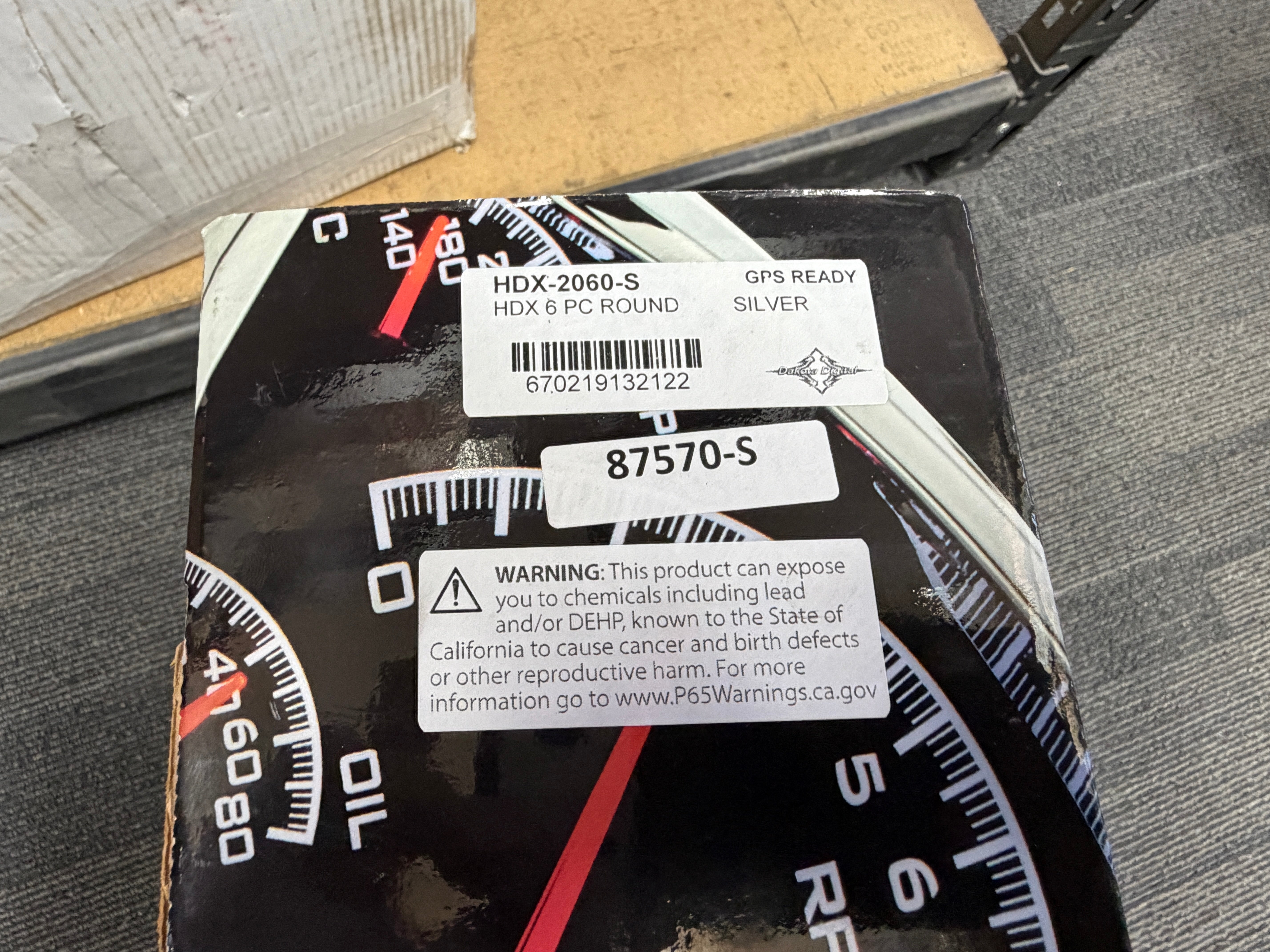 Clearance – Dakota Digital HDX-2060-S Universal 6-Gauge Round System (Silver)