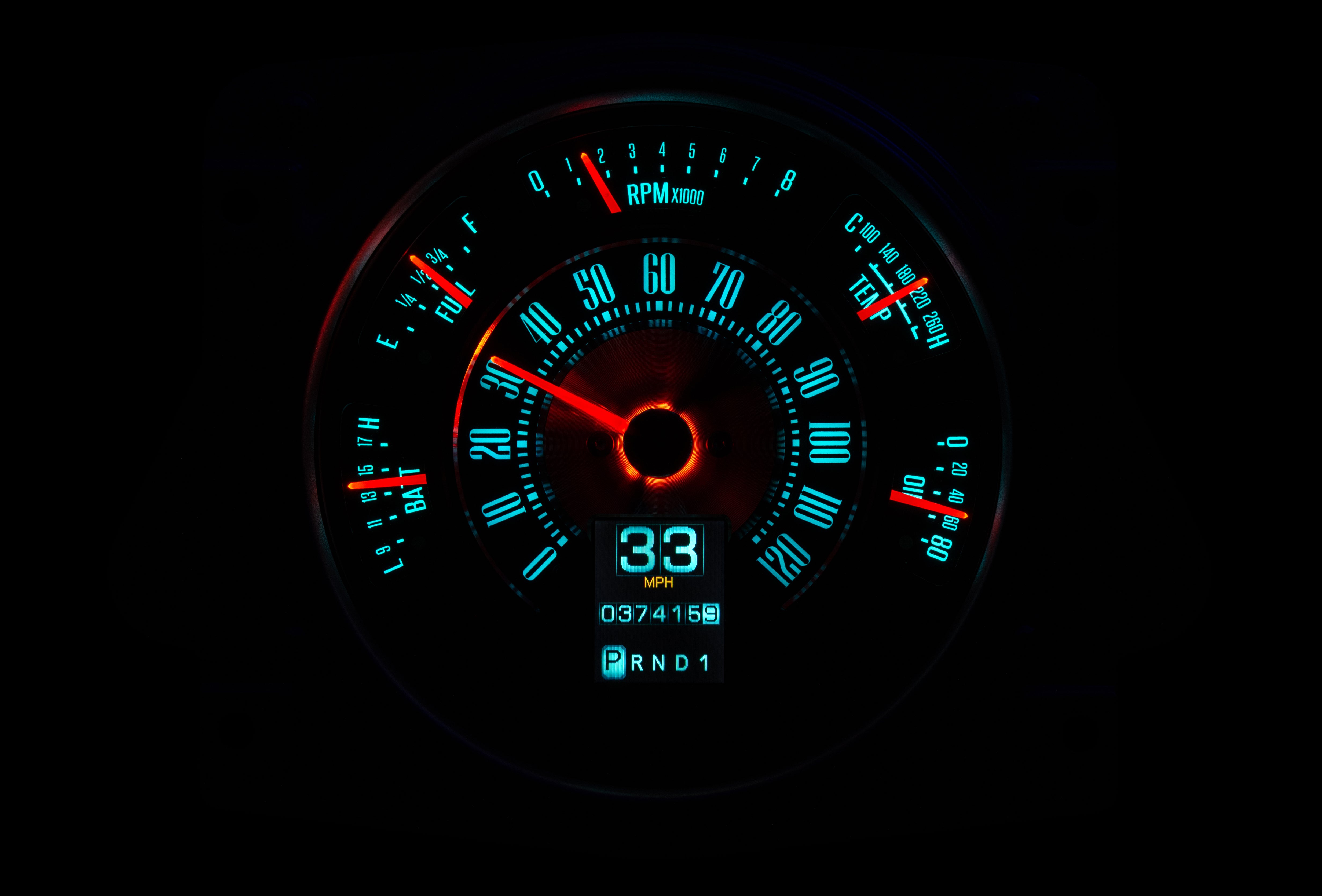 Dakota Digital RTX-66F-BRO-X — 1966–76 Ford Bronco RTX Gauge Kit