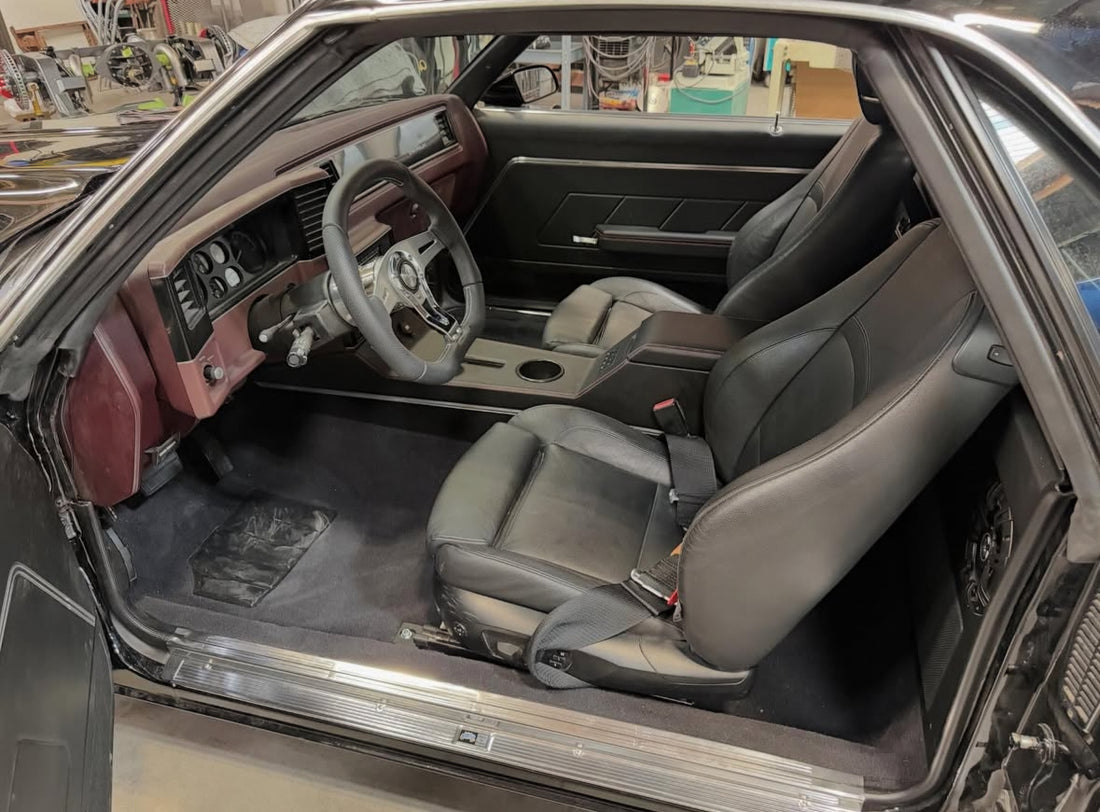 El Camino interior