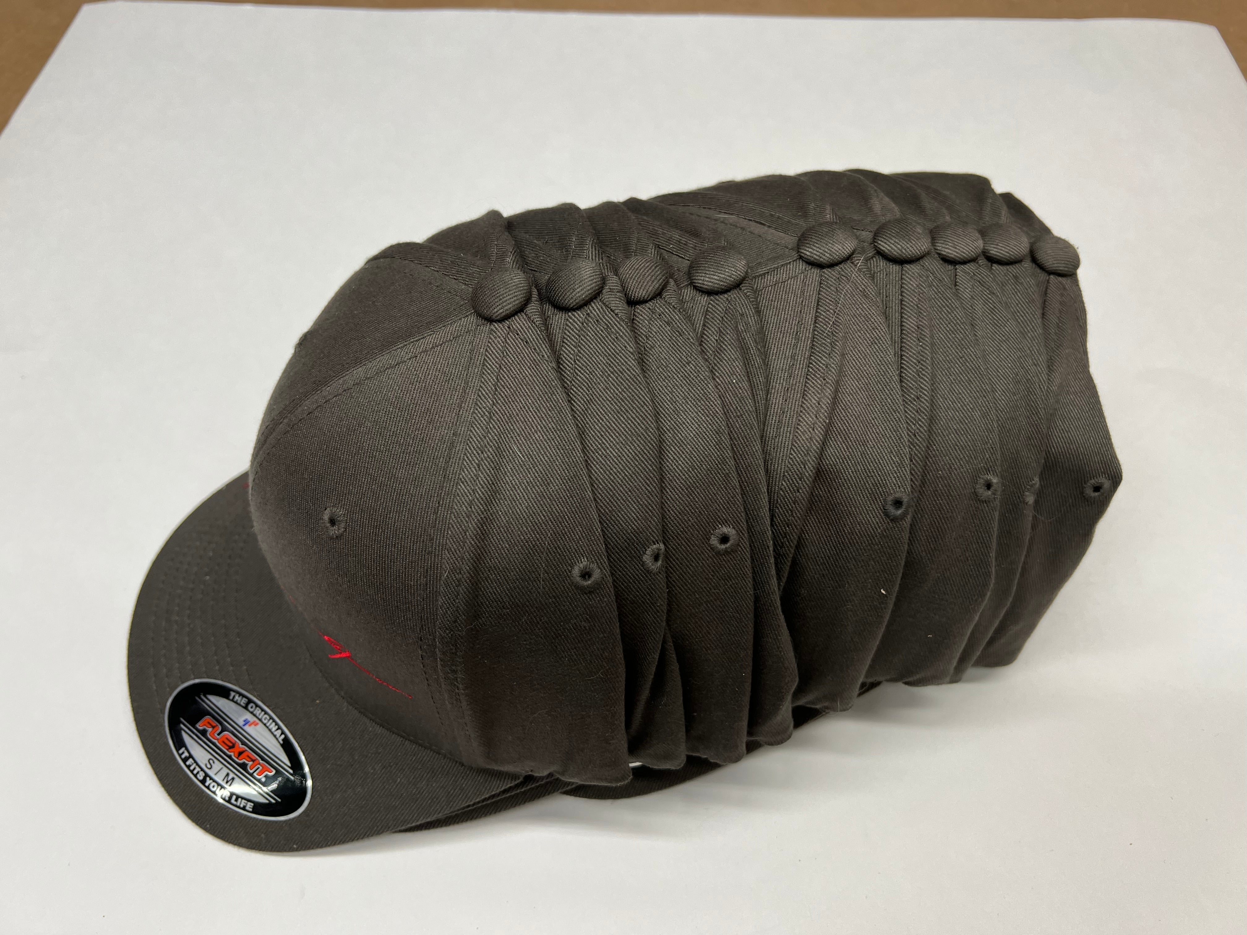 FESLER BUILT FLEXFIT GRAY RED F HAT