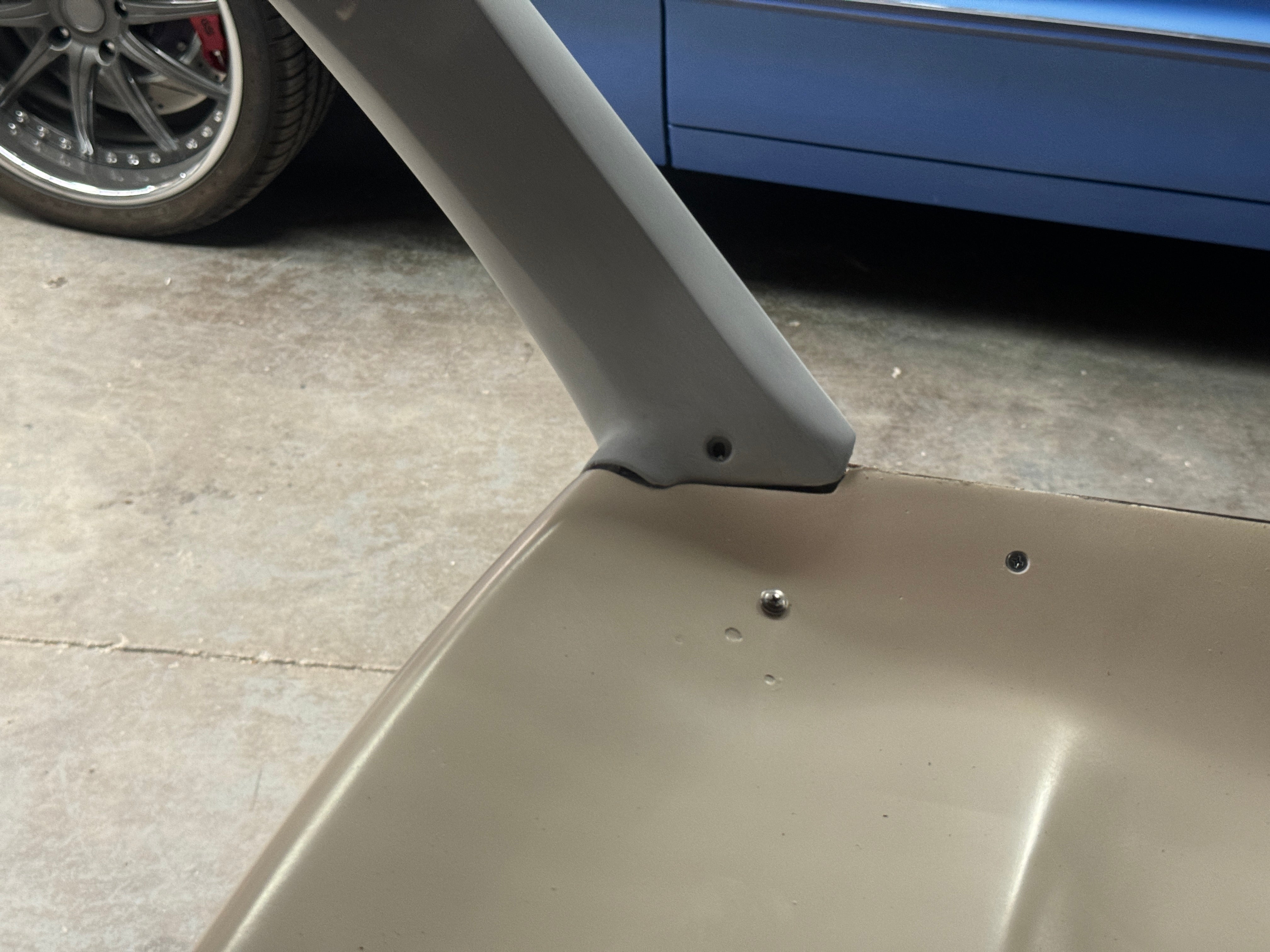 1969 CAMARO CUSTOM HARD HEADLINER SHIPS TRUCK FREIGHT