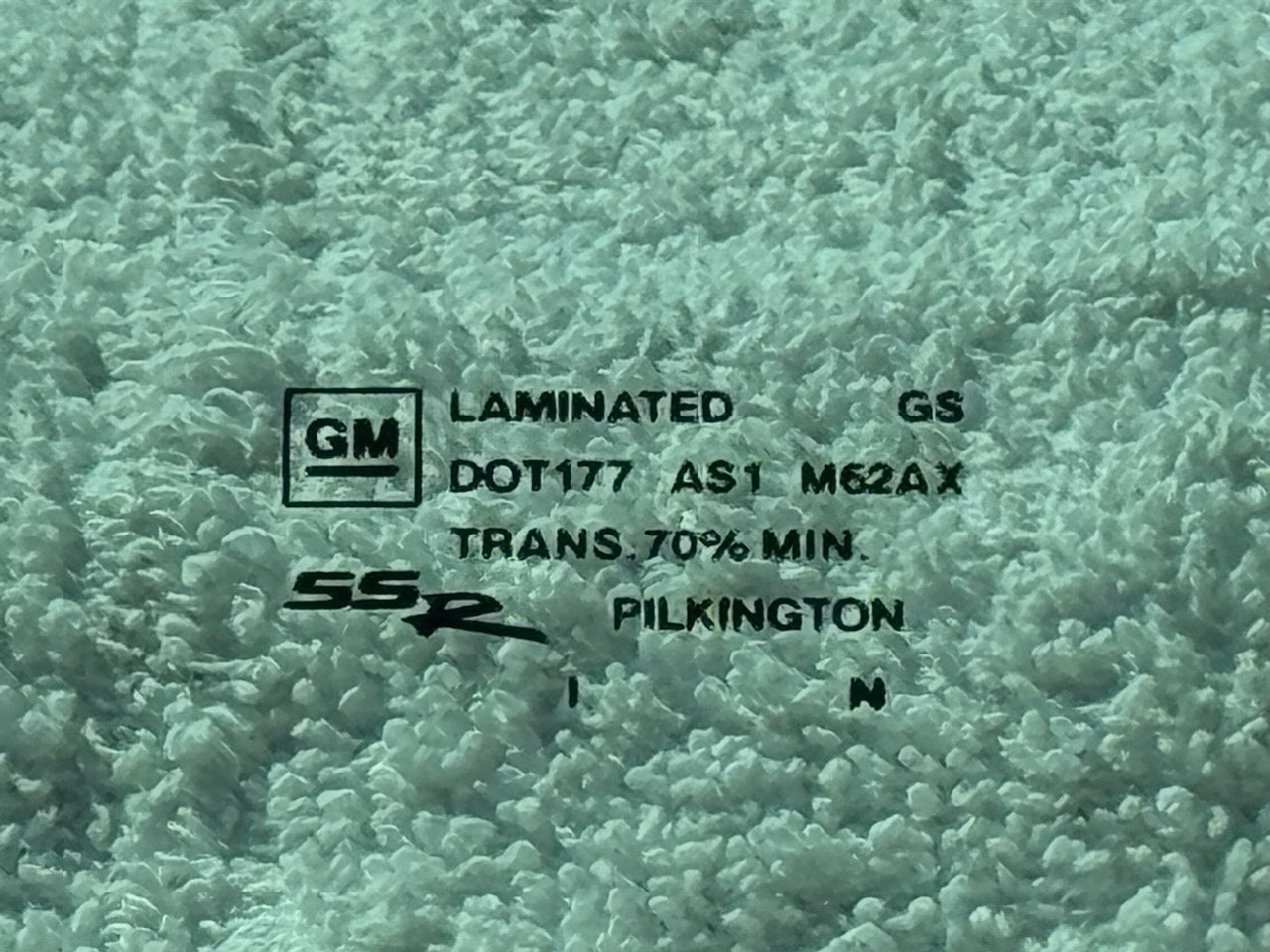 2003-06 CHEVY SSR WINDSHIELD